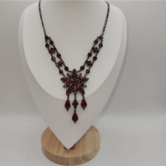 Modern P.O.F.J. Silver Tone Red Rhinestone Flower Dangle Necklace - Picture 2 of 12